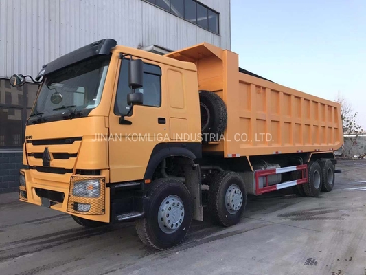 Cnhtc HOWO Sinotruk 8X4 Дамп-грузовик/грузовик с откидкой/грузовик с 300-литровым топливным танкером