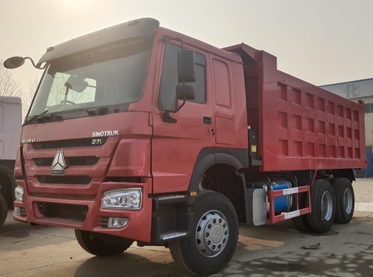 Подержанный Euro 5 6X4 20-30 тонн тяжелый грузовик 3 оси 10 колес Sinotruk HOWO Dump Truck