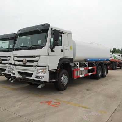 Sinotruk HOWO 4X2/6X4/8X4 Танки с питьевой водой Подержанный грузовик с водой объемом 15001 30000 л