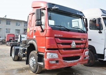 40-60 тонн грузоподъемности Euro2 Sinotruk HOWO 4X2 тракторный грузовик для стандартов