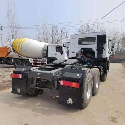 Производительность Sinotruck HOWO 6X4 375HP Подержанные грузовые тракторные агрегаты с конструкцией радиальных шин