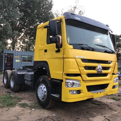 Sinotruk 6X4 Подержанный 2017 HOWO тракторный грузовик с передней осью Hf9 и коробкой передач Hw19710