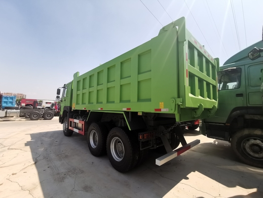 15-тонный грузовик с наклоном в Sinotruk Angola с конструкцией радиальной шины и двигателем емкостью &gt; 8 л