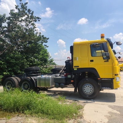 Hw76 Cab HOWO Использованная головка трактора 3 оси 6X4 для в пределах вашего бюджета 6800 * 2500 * 3200 мм