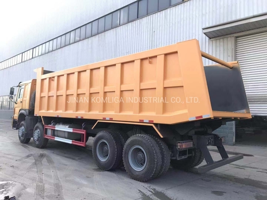 Cnhtc HOWO Sinotruk 8X4 Дамп-грузовик/грузовик с откидкой/грузовик с 300-литровым топливным танкером