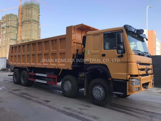 Cnhtc HOWO Sinotruk 8X4 Дамп-грузовик/грузовик с откидкой/грузовик с 300-литровым топливным танкером