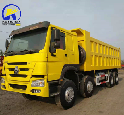 Использованный HOWO 8X4 12 колес тяжелый грузовик 8500 * 2500 * 3400 мм для добычи полезных ископаемых