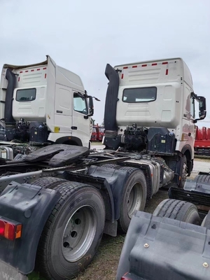 Стандарт выбросов Евро 2 Используемый 2022 год 6X4 HOWO 570HP тракторный грузовик для российского рынка