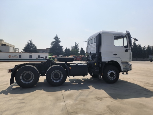 Shacman 6X4 Тяжелый грузовик &gt; 8L Моторная вместимость Человек 7.5 тонн Передняя ось / Используется для прицепа