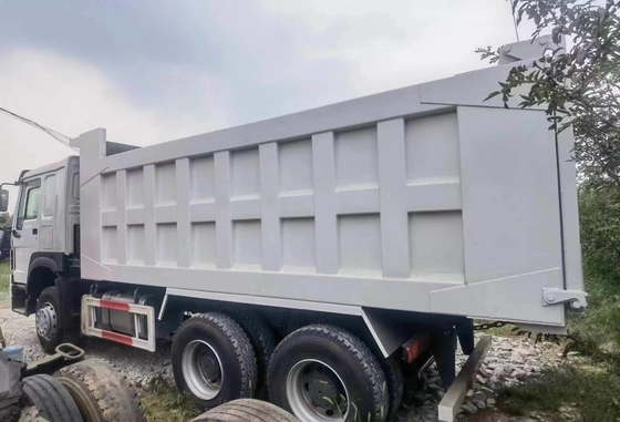 Подержанный HOWO грузовик в хорошем состоянии 6×4 приводное колесо Zf8118 система рулевого управления