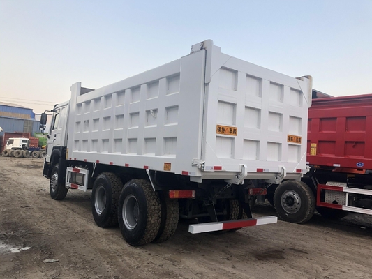 Подержанный Sinitruk HOWO 6X4 10 колес 30t Дампер грузовик Zz3257n3847A с 300L топливный танкер