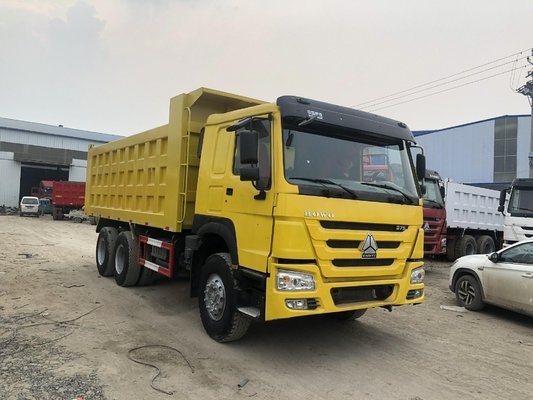 Подержанный Sinitruk HOWO 6X4 10 колес 30t Дампер грузовик Zz3257n3847A с 300L топливный танкер