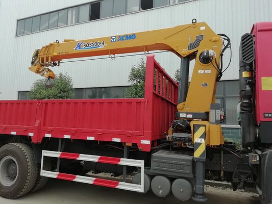 Многофункциональный Sinotruk HOWO 6X4 Dump Truck с крановым двигателем Wd615.47.D12.42 и сиденья ≤5