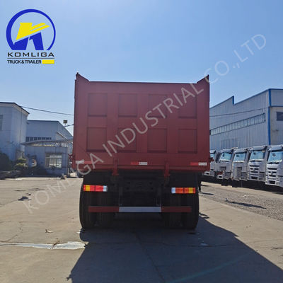 Подержанный Sinotruck класса HOWO Дэмп-Трик с передней подъемной и 375 л.с. в хорошем состоянии