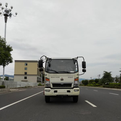 Sinotruk HOWO Homan 4X2 Малый мини 6-колесный буксир с безтрубными шинами в красном