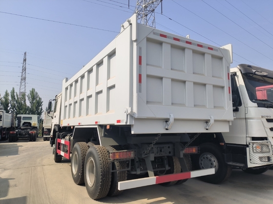 Хорошо продается подержанный грузовик HOWO 6X4 с двойным Алексом на африканском рынке
