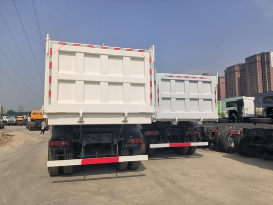 Sinotruk HOWO 6X4 10 колесный горнодобывающий буксир буксир используемый буксир с 300-литровым топливным танкером