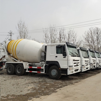 6x4 режим управления и Zf8118 рулевое управление использованный Sinotruck бетонный микшерный грузовик по доступной цене