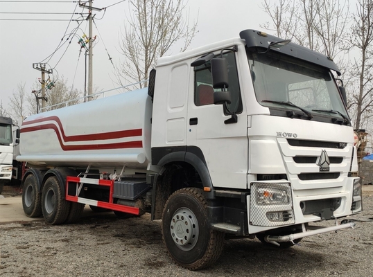 30Т полезная нагрузка использованный водонагреватель танк Sinotruck HOWO 6X4 10 колеса 375HP 20000 литров
