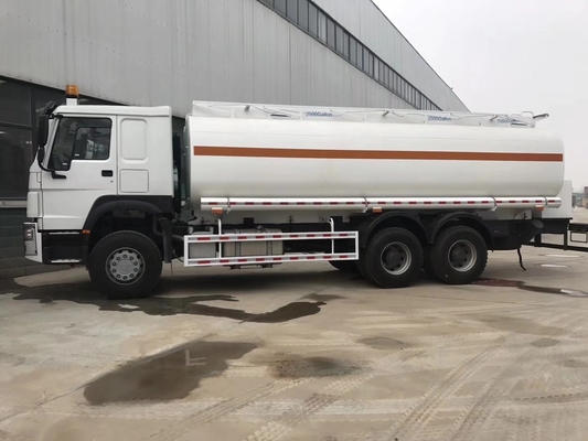 Sinotruck HOWO 6X4 371HP 380HP 20000L топливный танк с сертификацией GCC и шинами