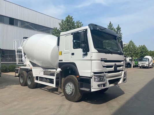 Ручная коробка передач 6-10 Cbm Sinotruk HOWO Микшерный грузовик с двойной редукционной приводной осью