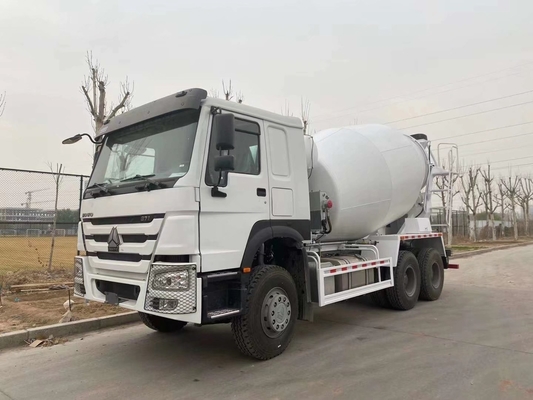 Ручная коробка передач 6-10 Cbm Sinotruk HOWO Микшерный грузовик с двойной редукционной приводной осью