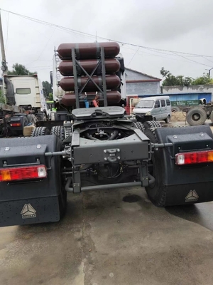 Вместимость 25-30 т HOWO CNG тракторный грузовик/грузовик/ для высокой пропускной способности