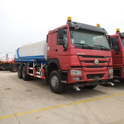 Настройка Sinotruk HOWO 4X2/6X4/8X4 Подержанный водонагреватель с объемом резервуара 20000 литров