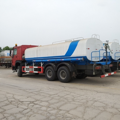Настройка Sinotruk HOWO 4X2/6X4/8X4 Подержанный водонагреватель с объемом резервуара 20000 литров