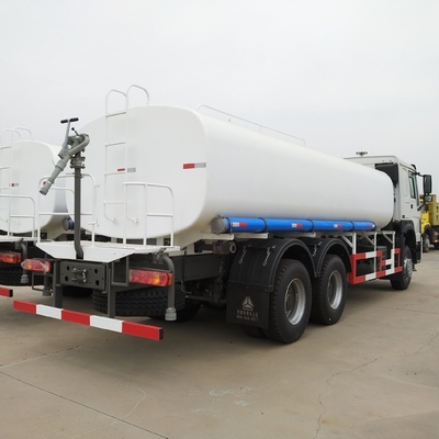 Sinotruk HOWO 4X2/6X4/8X4 Танки с питьевой водой Подержанный грузовик с водой объемом 15001 30000 л