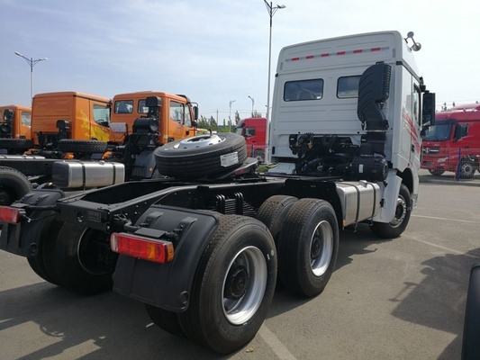 Beiben Tractor Head 6X4 3 оси с системой рулевого управления Zf8098 и скоростной коробкой передач 12js200t