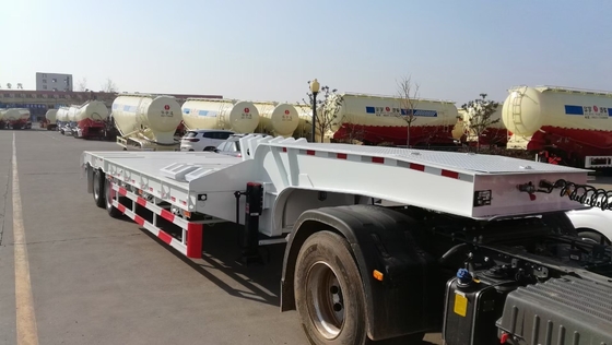 Sinotruk HOWO 3-осевой 60т полунизкоподвижный трейлер с пандусом 7000-8000 мм колесной основой плоскоподвижный